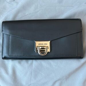 Pre Loved Michael Kors ❤️